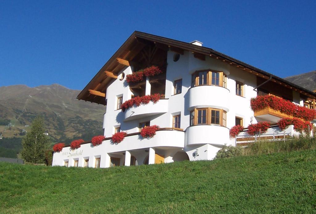 Haus Sunnbichl Apartment Фис Екстериор снимка