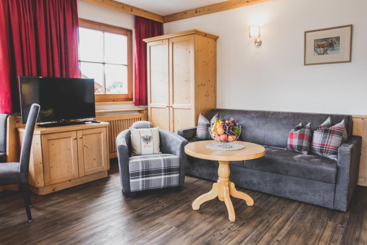 Haus Sunnbichl Apartment Фис Екстериор снимка