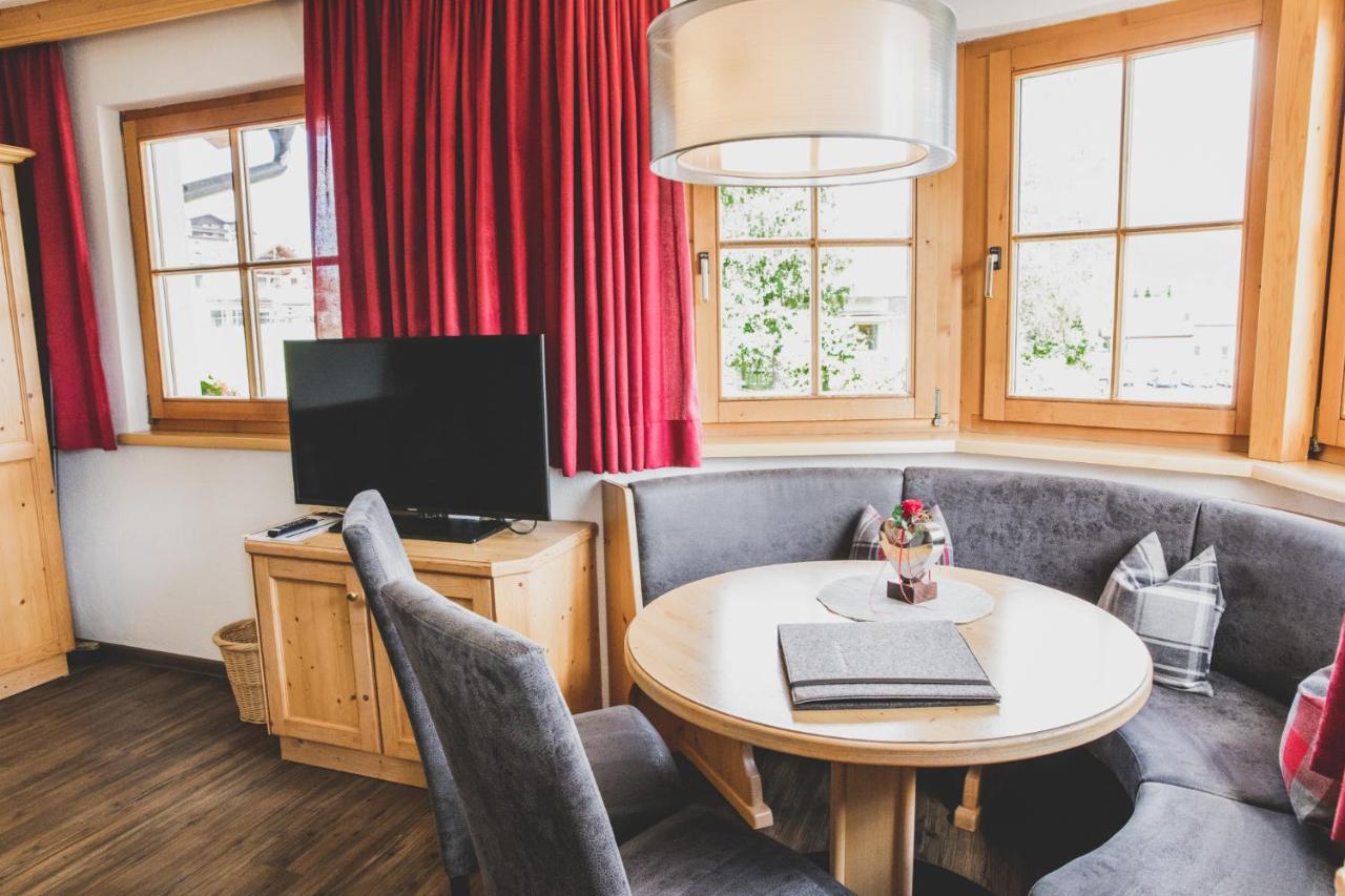 Haus Sunnbichl Apartment Фис Екстериор снимка