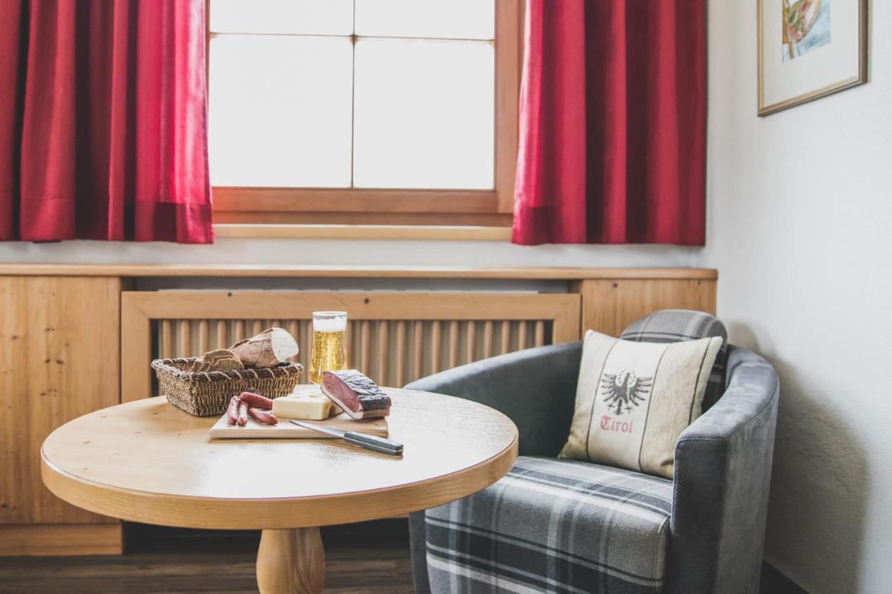 Haus Sunnbichl Apartment Фис Екстериор снимка